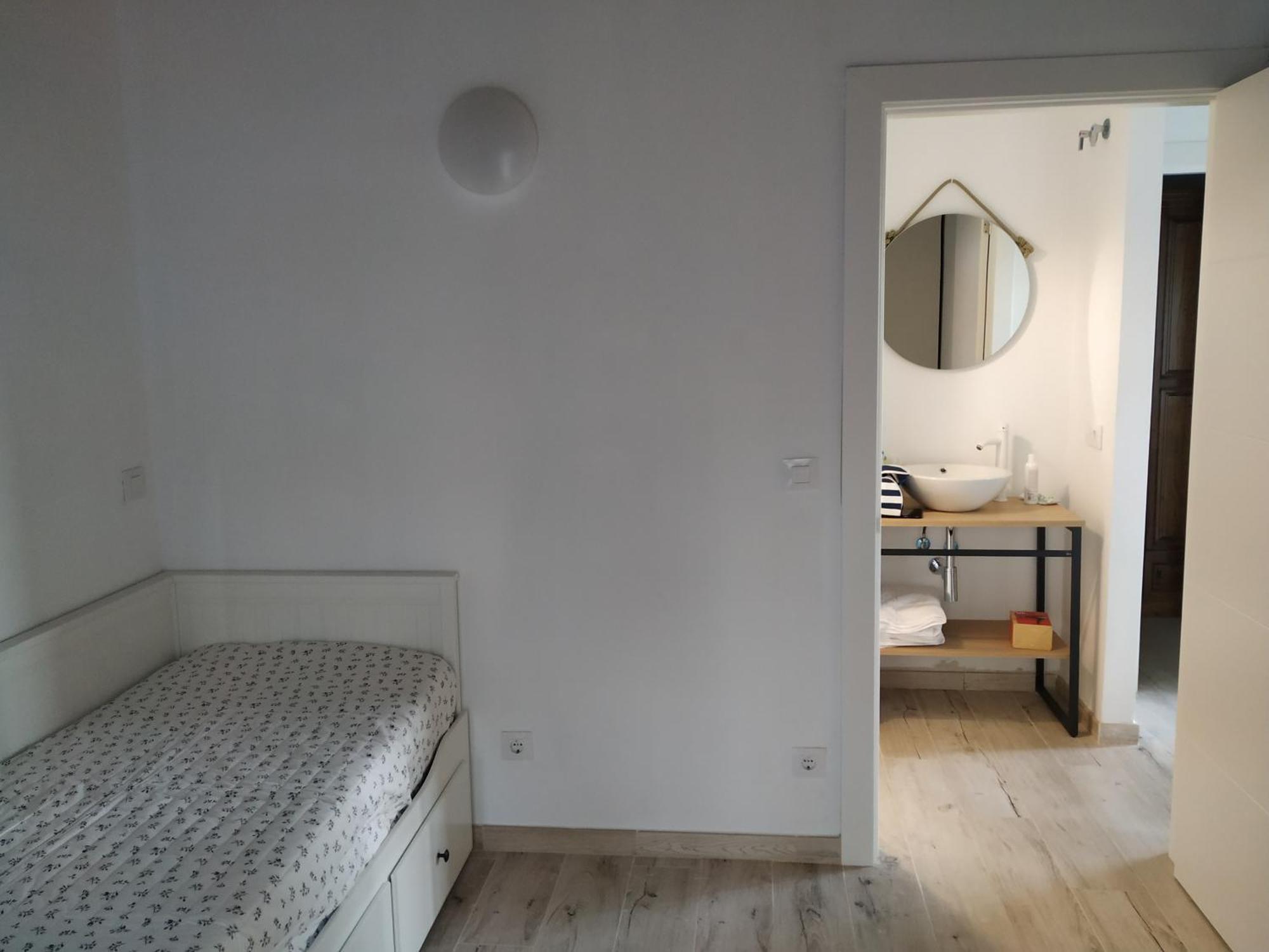Apartamentos Rurales Las Garzas De Oyambre San Vicente De La Barquera Oda fotoğraf